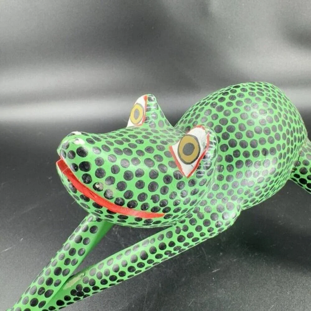 Francisco‎ Esteban Hernandez Mexican Folk Art Wood Long Frog Animal Signed AS IS